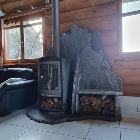 Le Gite De Briey Chalais Bagian luar foto