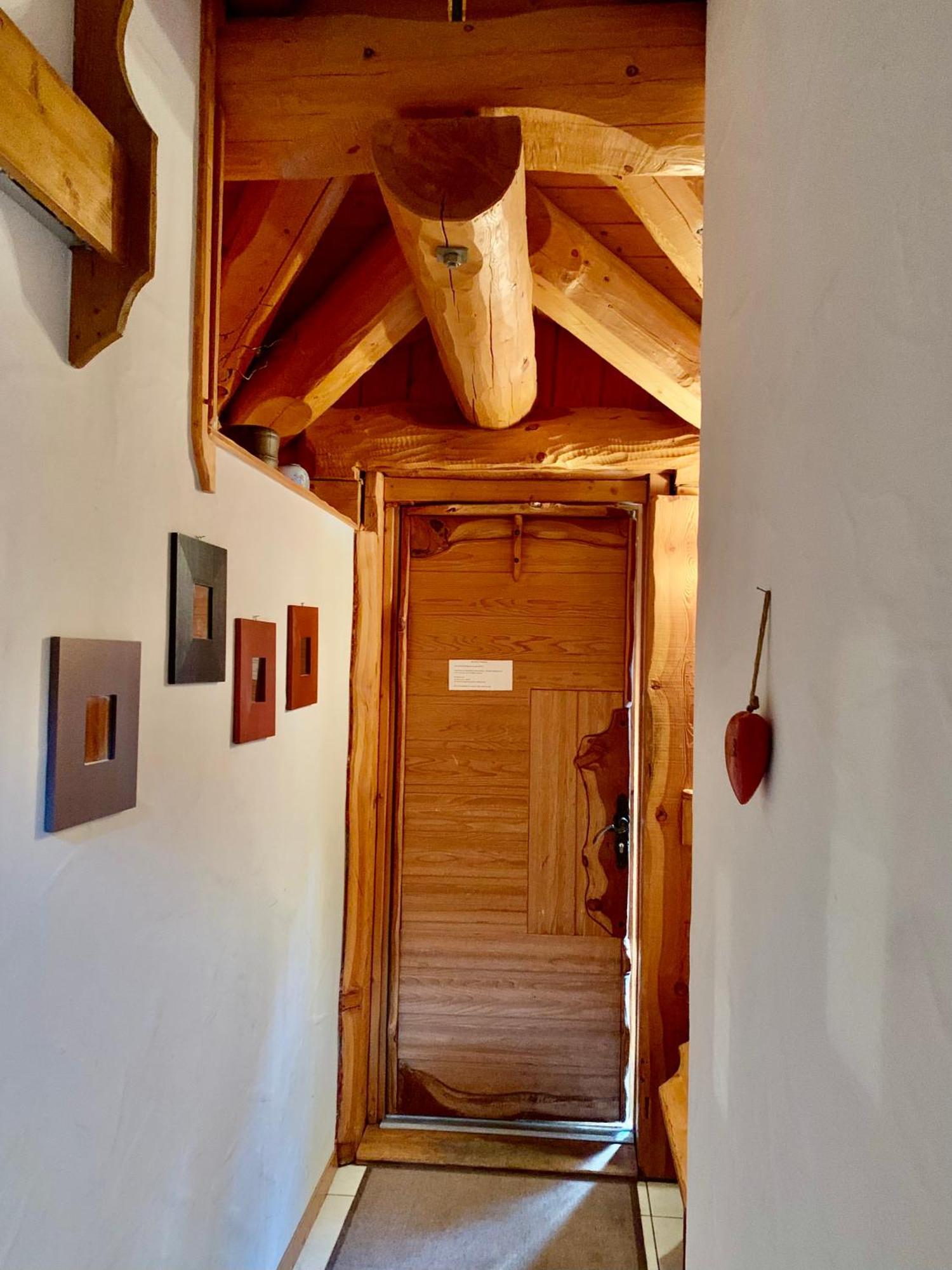 Le Gite De Briey Chalais Bagian luar foto