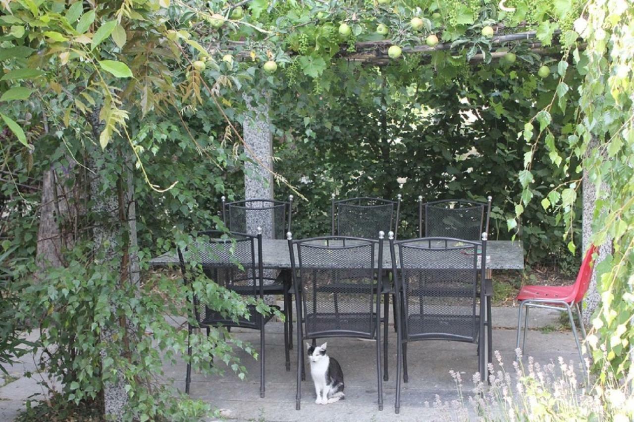 Le Gite De Briey Chalais Bagian luar foto